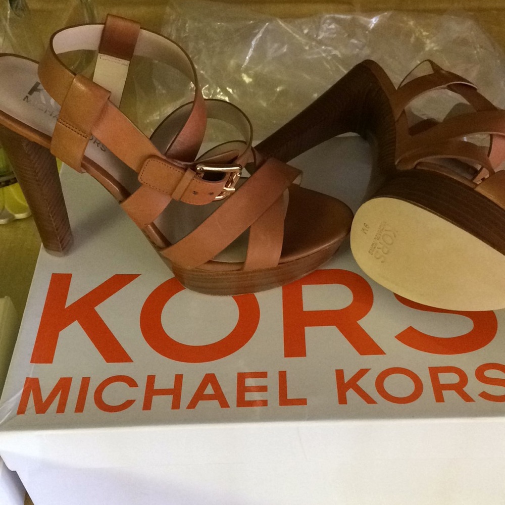Michael Kors Shoe